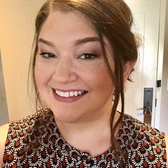 Meet your Posher, Lindsay - Picture 1 of 1